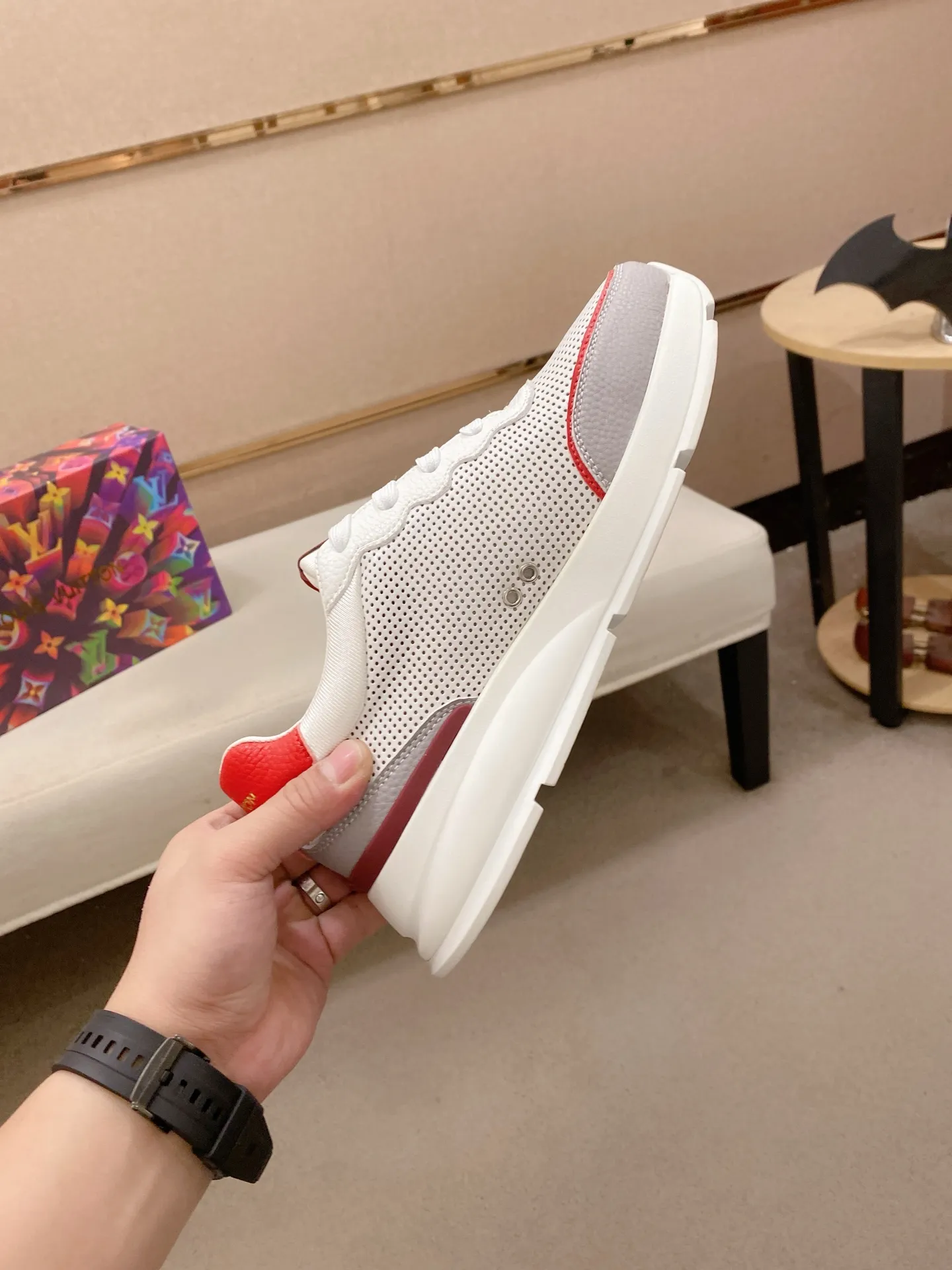 Men's shoes: 442💰🎉🎉LV~Louis Vuitton trendy men's shoes, new shipments, latest matching, the same style as the official website, super high quality, hot sales of the season [strong][strong][strong]Selected first-layer cowhide, comfortable sheepskin lining, original last, comfortable on the foot, wear-resistant rubber outsole, size: 38-44.